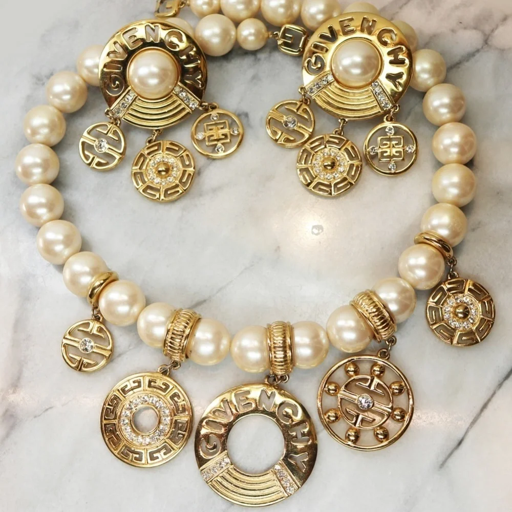 ⚜️ Vintage GIVENCHY LOGO Pearl & Crystal Earrings